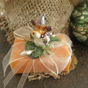 weihnachtlich dekorierte Blockseife "Orange"